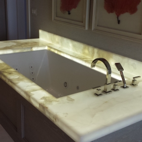 Onyx Tub Deck