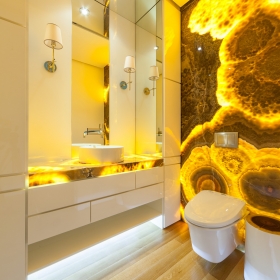 Bathroom Feature Wall