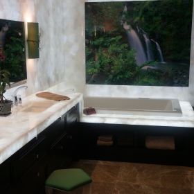 Master Bath in Maui